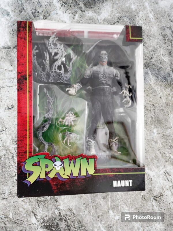 Figura de colección de Haunt, basada en el cómic con el mismo nombre, creación de Todd Mcfarlane y Robert Kirkman.