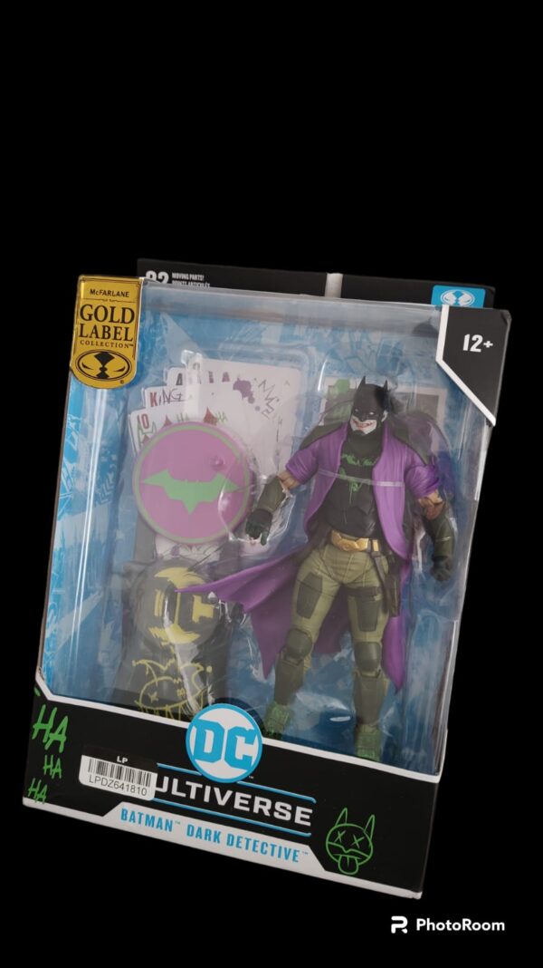 Figura de colección de la marca Mcfarlane Toys, combinación entre Batman y el Joker.