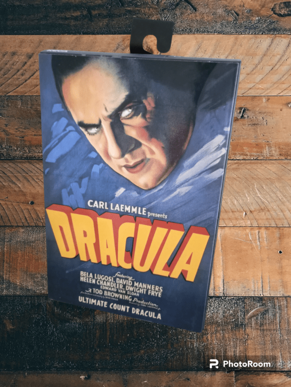 Drácula figura de colección de la marca Neca.