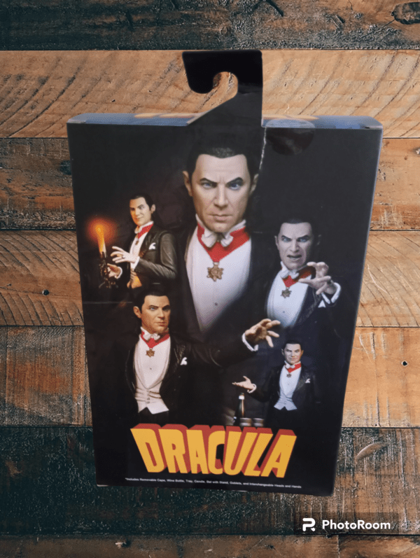 Drácula figura de colección de la marca Neca.