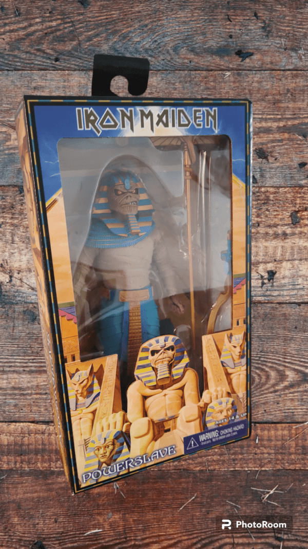 Powerslave, figura de colección de la marca neca.