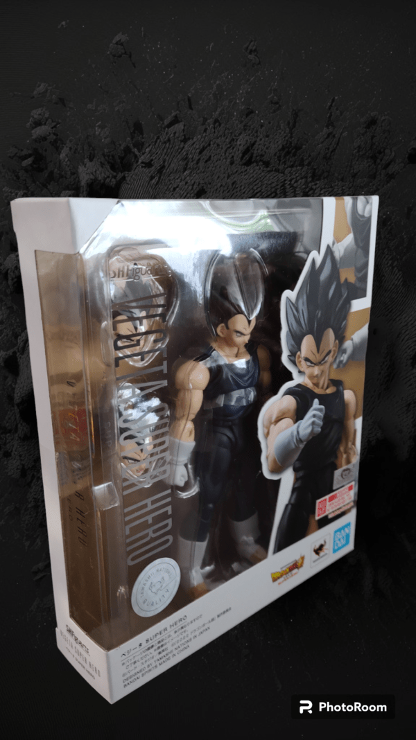 Vegeta super hero, figura de dragon ball super.